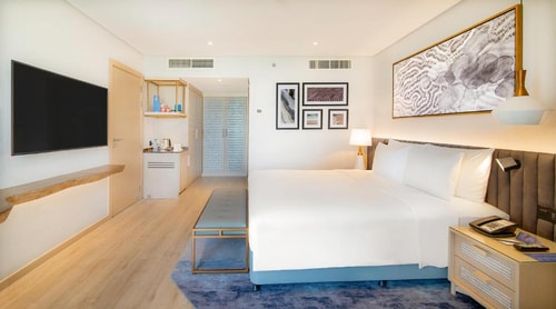 Premier Room Sea View Near Corniche Beach 2 Luxury Bookings