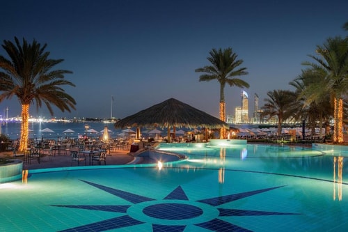 Premier Room Sea View Near Corniche Beach 19 Luxury Bookings