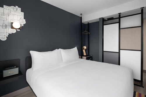 King Room with City View Ajisen Ramen NYC Luxury Bookings