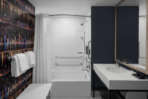 King Room with City View Ajisen Ramen NYC 8 Luxury Bookings