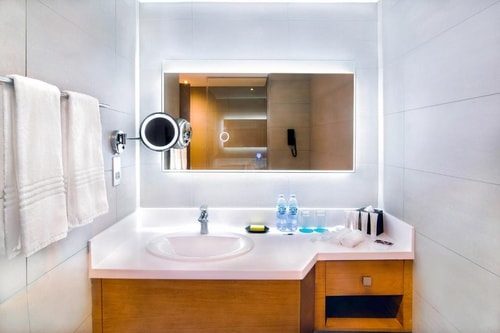 Deluxe Room City View Near Post Office Park AUH 4 Luxury Bookings