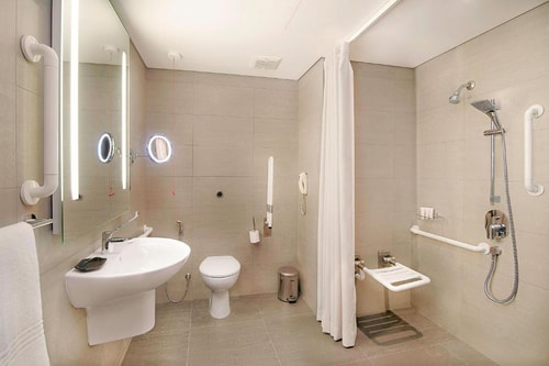 Deluxe Room City View Near Post Office Park AUH 5 Luxury Bookings