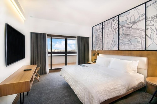 Deluxe Room Sea View Near Post Office Park AUH Luxury Bookings