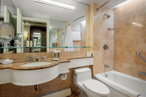 Deluxe Double Room Near NAYA NYC 3 Luxury Bookings