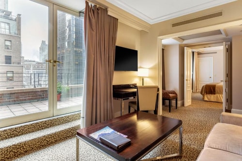 Deluxe Double Room Near NAYA NYC 6 Luxury Bookings