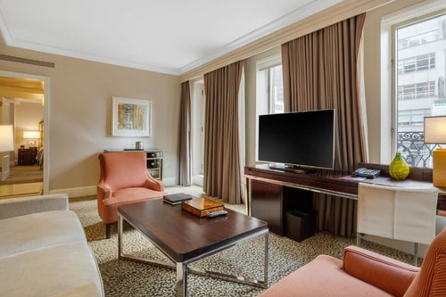 Deluxe Double Room Near NAYA NYC 11 Luxury Bookings