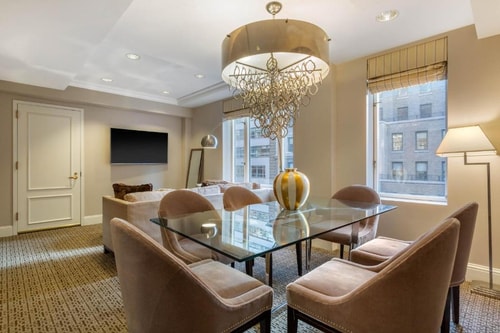 Deluxe Double Room Near NAYA NYC 12 Luxury Bookings