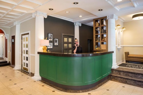Executive King Room Near Little Village Cafe CHI 11 Luxury Bookings