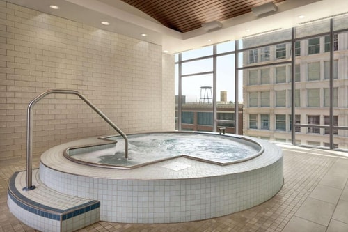 King Studio Suite Near Rosenberg Fountain CHI 13 Luxury Bookings