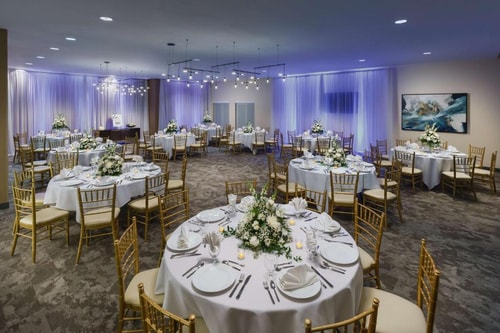 King Room Near Kit Land Nelson Park ORL 9 Luxury Bookings