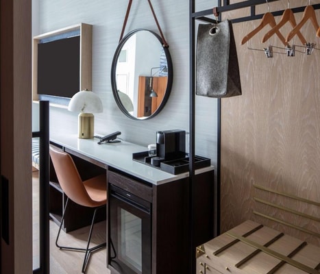 King Room with City View Near Repzone NYC 4 Luxury Bookings