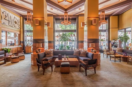 premiumKing Near Commercial Exchange Building LA 6 Luxury Bookings