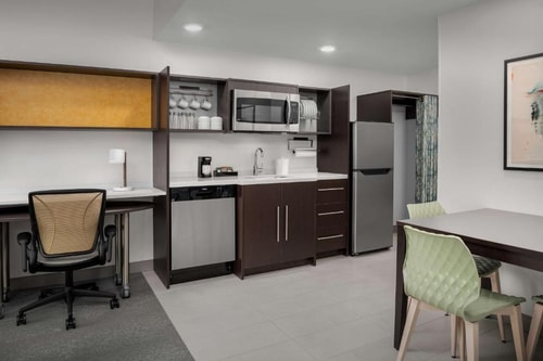 King Studio Suite Near Mavis Tires And Brakes ORL 4 Luxury Bookings
