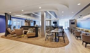 King Suite Near Ivy Garden Learing Center CHI 11 Luxury Bookings