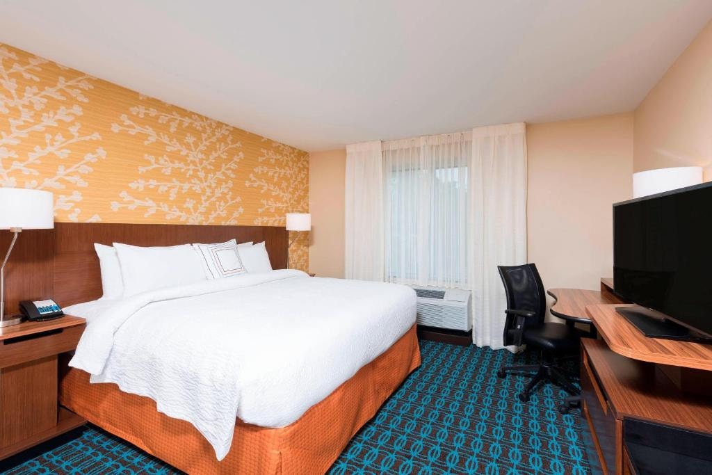King Room Near Nike Factory Store ORL Luxury Bookings