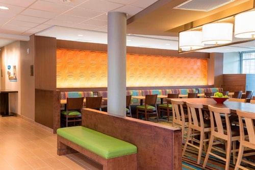 King Room Near Nike Factory Store ORL 9 Luxury Bookings