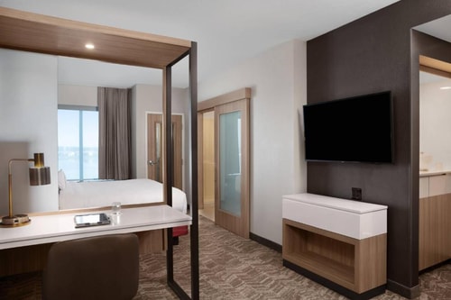 King Suite Near Ruby Lake Tennis Court ORL 2 Luxury Bookings