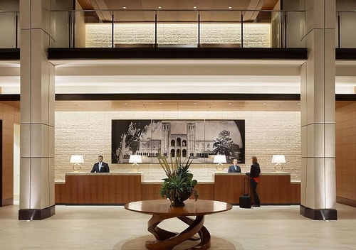 Standard King Near Wasserman Football Center LA 4 Luxury Bookings