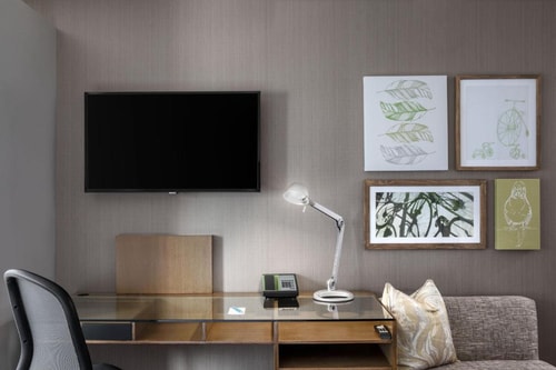 Guest Room Near Frames Bowling Lounge NYC 3 Luxury Bookings