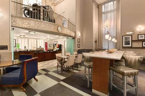 King Room Near River Esplanade Park CHI 6 Luxury Bookings