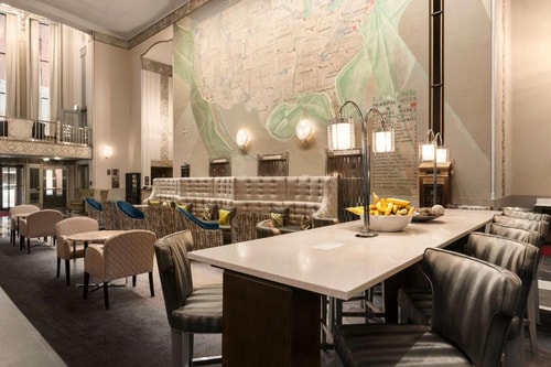 King Room Near River Esplanade Park CHI 7 Luxury Bookings