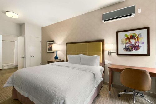 King Room Near River Esplanade Park CHI Luxury Bookings
