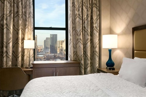King Room Near River Esplanade Park CHI 3 Luxury Bookings