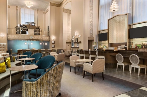 King Room Near River Esplanade Park CHI 8 Luxury Bookings