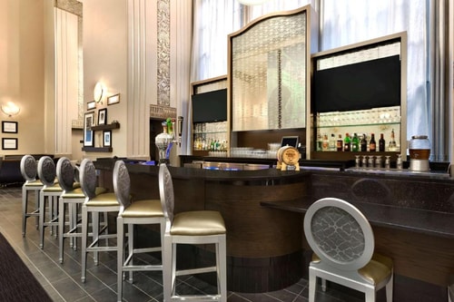 King Room Near River Esplanade Park CHI 9 Luxury Bookings