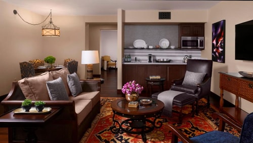 1 Bedroom Suite Near Hammer Museum LA 4 Luxury Bookings