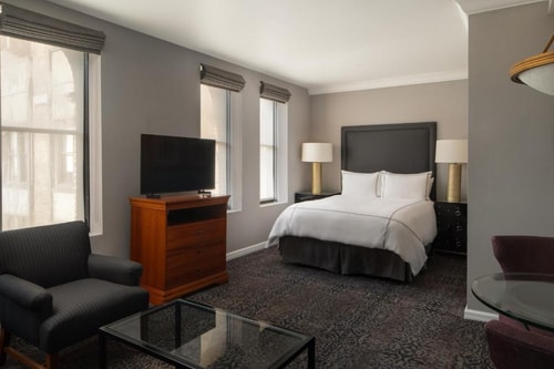 Executive Junior Suite Near Wollman Rink NYC Luxury Bookings