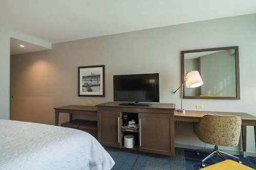 Executive King Room NearTobey Prinz Beach Park CHI 3 Luxury Bookings