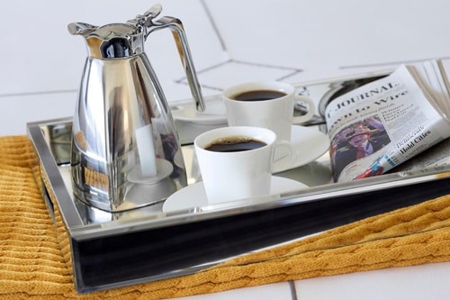 Deluxe King Room Near John Reed Fitness LA 2 Luxury Bookings