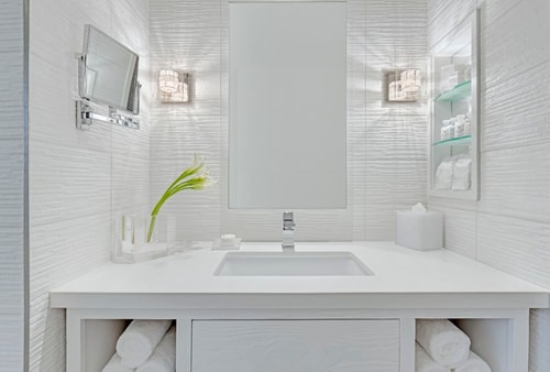 Deluxe King Room Near John Reed Fitness LA 4 Luxury Bookings