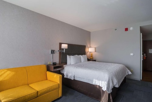 Executive King Room NearTobey Prinz Beach Park CHI 2 Luxury Bookings
