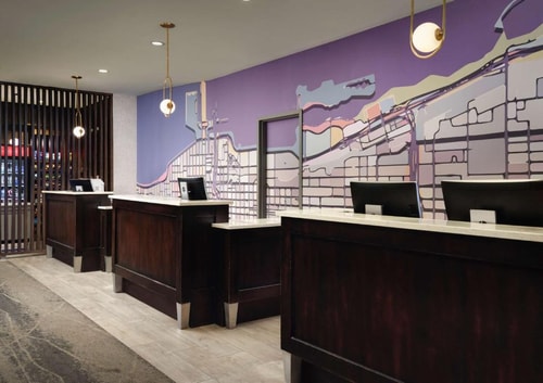 King Suite Near Moody Bible Institute CHI 10 Luxury Bookings