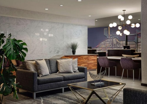 King Suite Near Moody Bible Institute CHI 8 Luxury Bookings