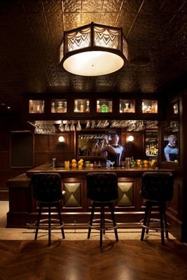 King Studio Near Hollywood Bus Tours LA 8 Luxury Bookings