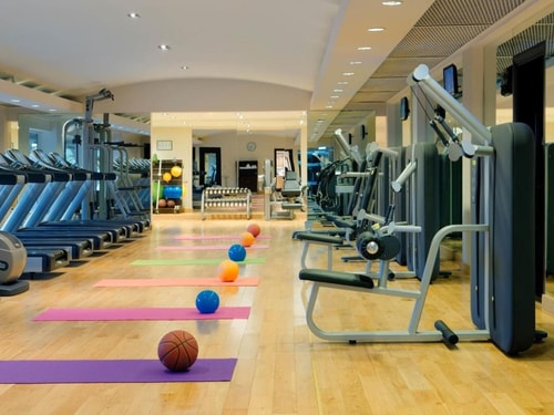 Luxury 4 Bedroom Apartment Near Gold Souk Metro 8 Luxury Bookings