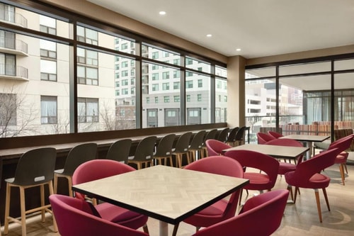 King Studio Suite Near Moody Bible Institute CHI 12 Luxury Bookings