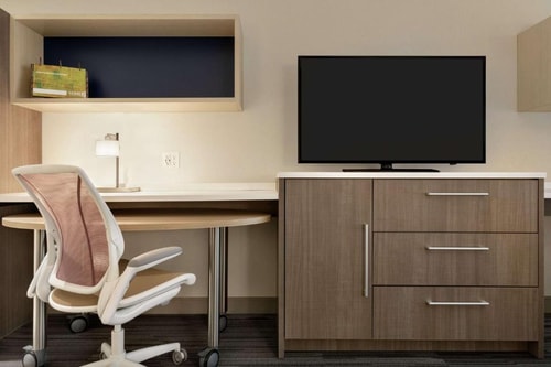 King Studio Suite Near Moody Bible Institute CHI 2 Luxury Bookings