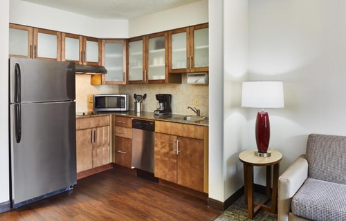 1 Bedroom Suite Near Hooters ORL 4 Luxury Bookings