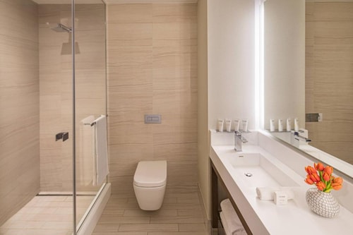Guest Room Near Bella Abzug Park NYC 3 Luxury Bookings
