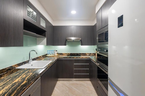 Three Bedroom Apartment Near Gold Souk 5 Luxury Bookings