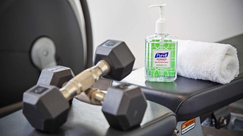 King Room Near East Bank Club CHI 12 Luxury Bookings