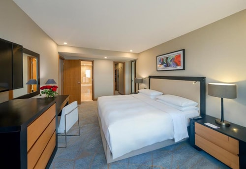 3 Bedroom Apartment Near To Rules Public Relations 2 Luxury Bookings