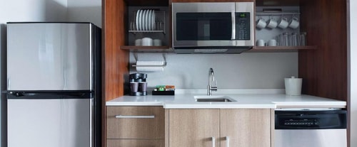 King Studio Suite Near Insight Hospital CHI 2 Luxury Bookings