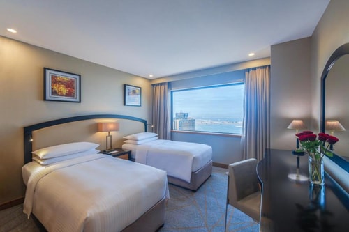 2 Bedroom Apartment Near Gold Souk Metro Station 1 Luxury Bookings