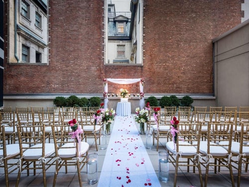 Superior Queen Room Near Bryant Park NYC 9 Luxury Bookings