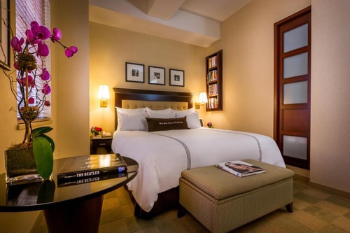 Deluxe King Room Near Bryant Park NYC Luxury Bookings